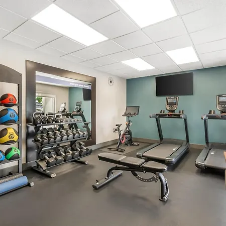 Hampton Inn Fort Myers-Airport & I-75-2